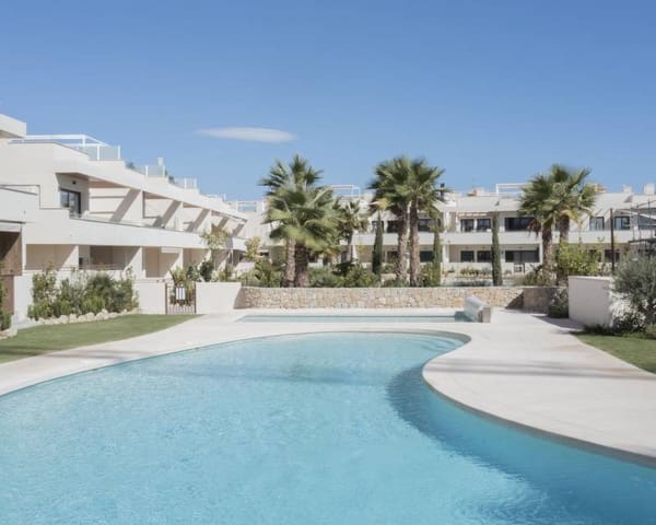 2 makuuhuone Omakotitalo myytävänä paikassa Playa de los Náufragos, Torrevieja mukana uima-altaan - 380 000 € (Ref: 9641322)