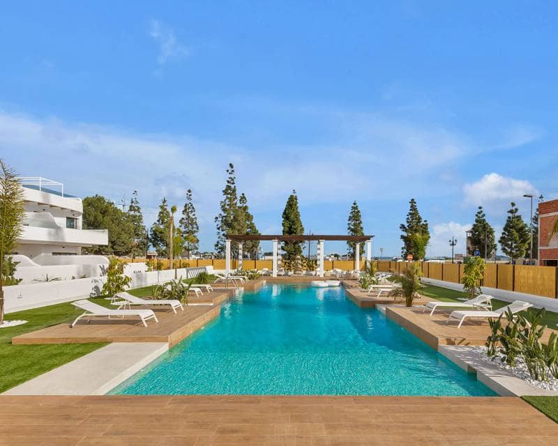 3 Zimmer Bungalow zu verkaufen in Los Alcazares mit Pool - 399.000 € (Ref: 9641364)