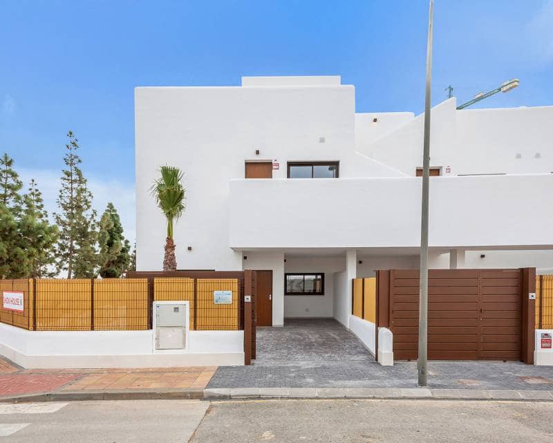 3 bedroom Townhouse for sale in Los Alcazares with pool - € 439,900 (Ref: 9641364)