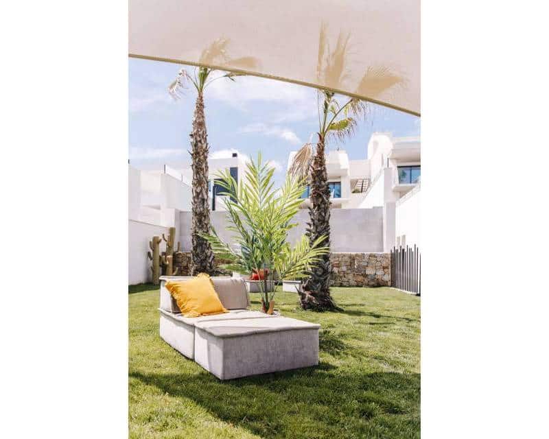 Bungalow de 4 habitaciones en Ciudad Quesada en venta con piscina - 599.000 € (Ref: 9641376)