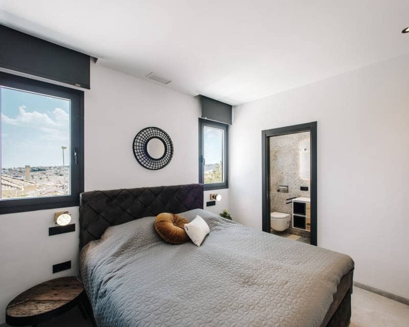 Bungalow de 4 habitaciones en Ciudad Quesada en venta con piscina - 599.000 € (Ref: 9641376)