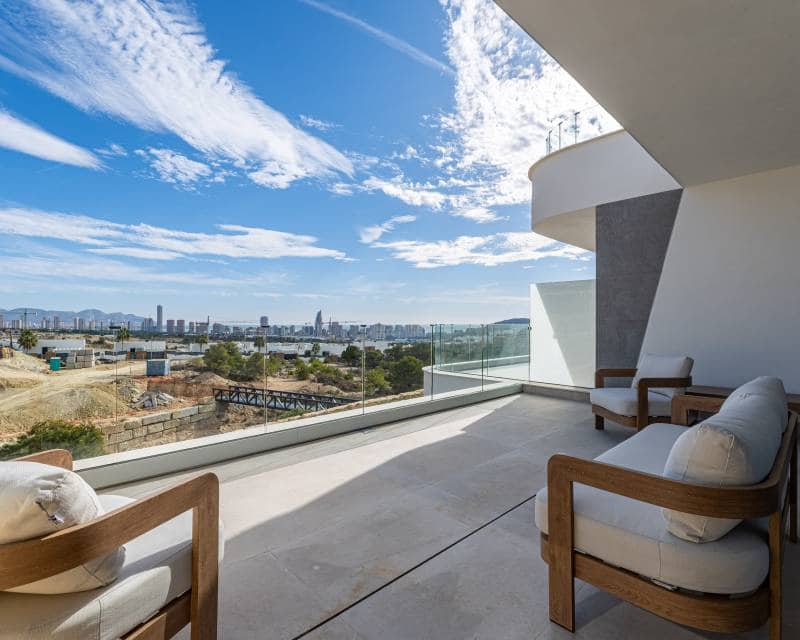 Ático de 2 habitaciones en Finestrat en venta con piscina - 580.000 € (Ref: 9642498)