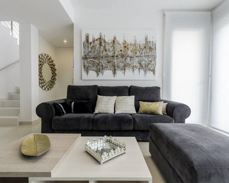 Chalet de 4 habitaciones en San Miguel de Salinas en venta con piscina - 630.000 € (Ref: 9642534)