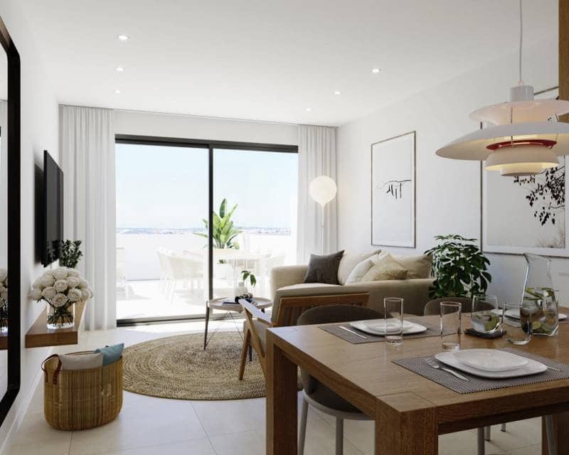 2 soveværelse Penthouse til salg i Torrevieja med swimmingpool - € 330.000 (Ref: 9642536)