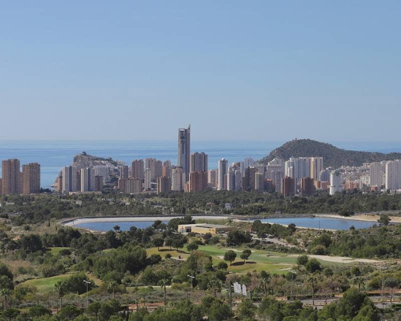 Ático de 2 habitaciones en Finestrat en venta con piscina - 319.900 € (Ref: 9642549)