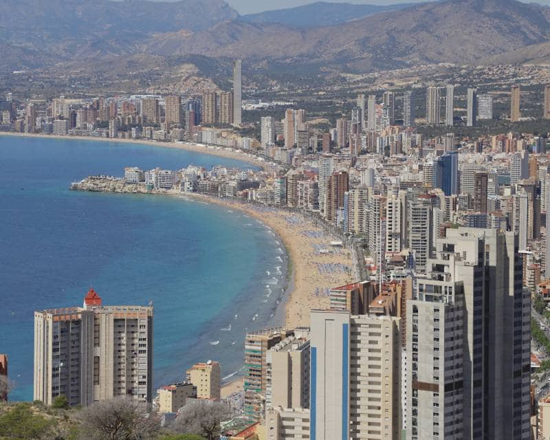 Ático de 2 habitaciones en Finestrat en venta con piscina - 319.900 € (Ref: 9642549)