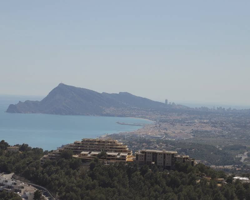 Ático de 2 habitaciones en Finestrat en venta con piscina - 319.900 € (Ref: 9642549)