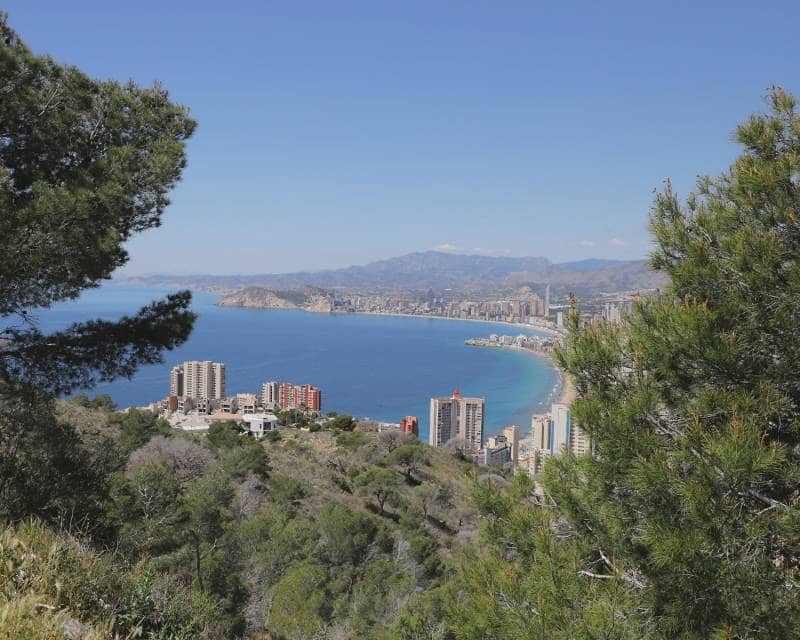 Ático de 2 habitaciones en Finestrat en venta con piscina - 319.900 € (Ref: 9642549)