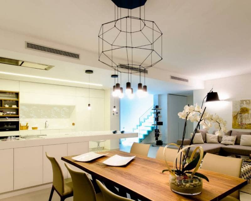 Chalet de 4 habitaciones en Dehesa de Campoamor en venta - 1.195.000 € (Ref: 9642551)