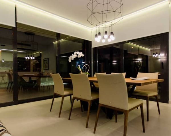 Chalet de 4 habitaciones en Dehesa de Campoamor, Orihuela en venta - 1.195.000 € (Ref: 9642551)