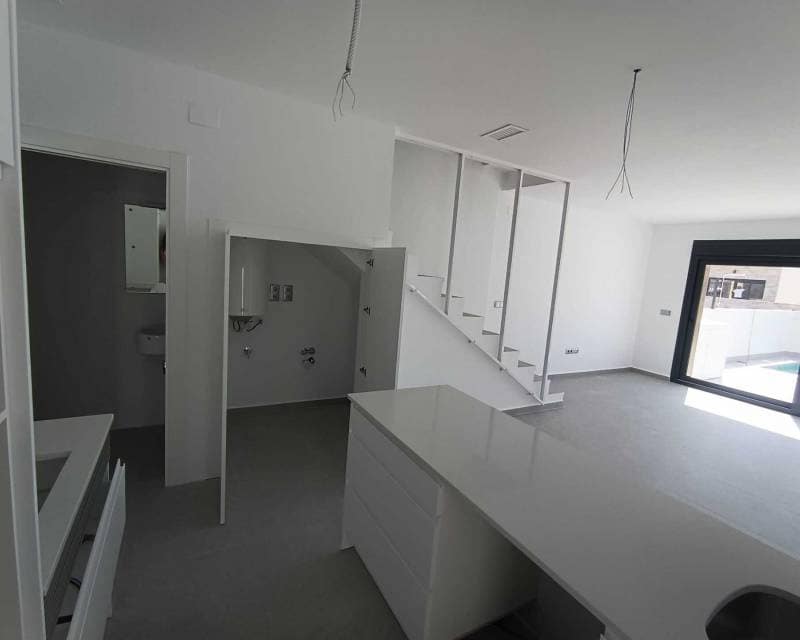 3 bedroom Villa for sale in Daya Nueva with pool - € 311,000 (Ref: 9642565)