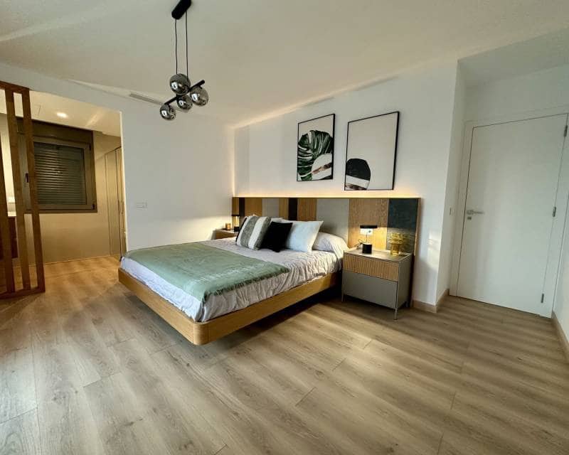 4 bedroom Villa for sale in Finestrat - € 850,000 (Ref: 9642597)