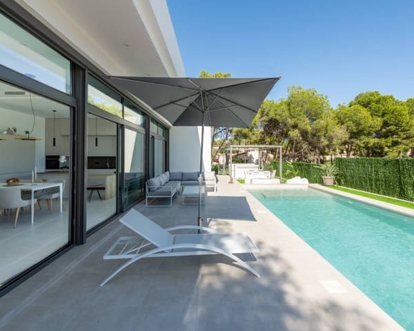 3 soveværelse Villa til salg i Pinar de Campoverde, Pilar de la Horadada - € 825.000 (Ref: 9642599)