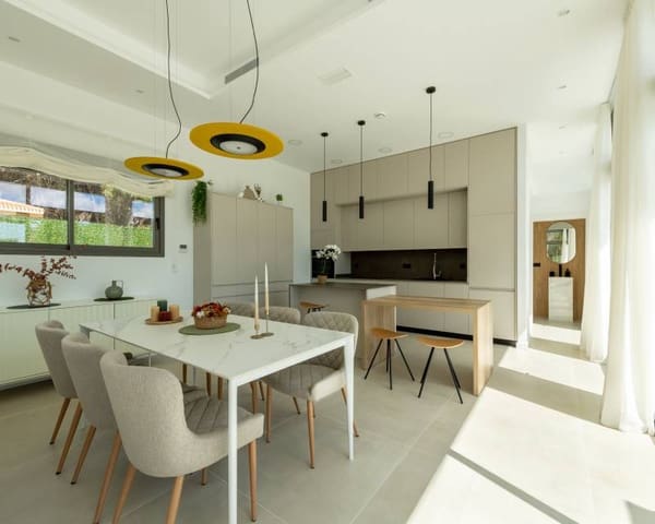3 soveværelse Villa til salg i Pinar de Campoverde, Pilar de la Horadada - € 825.000 (Ref: 9642599)