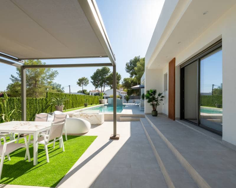 3 bedroom Villa for sale in Pinar de Campoverde - € 825,000 (Ref: 9642599)