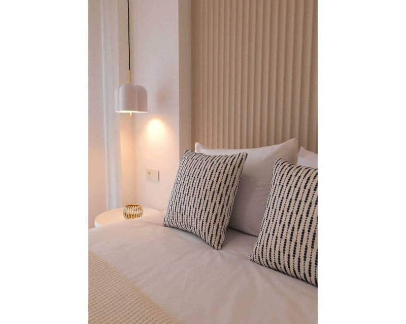 1 soveværelse Lejlighed til salg i La Manga del Mar Menor med swimmingpool - € 288.000 (Ref: 9642605)