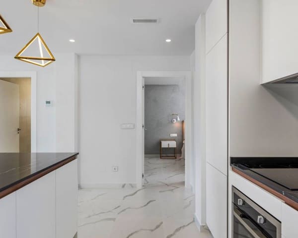 Casa de 2 habitaciones en San Miguel de Salinas en venta con piscina - 375.000 € (Ref: 9642653)