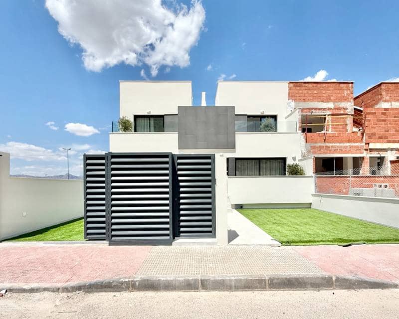 Bungalow de 2 habitaciones en Cox en venta con piscina - 209.000 € (Ref: 9642654)