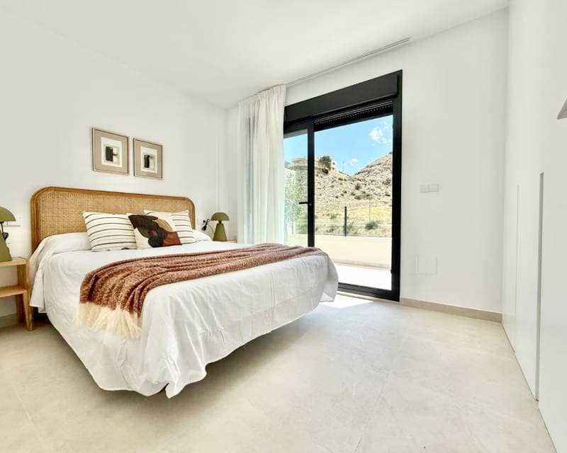 Bungalow de 2 habitaciones en Cox en venta con piscina - 209.000 € (Ref: 9642654)