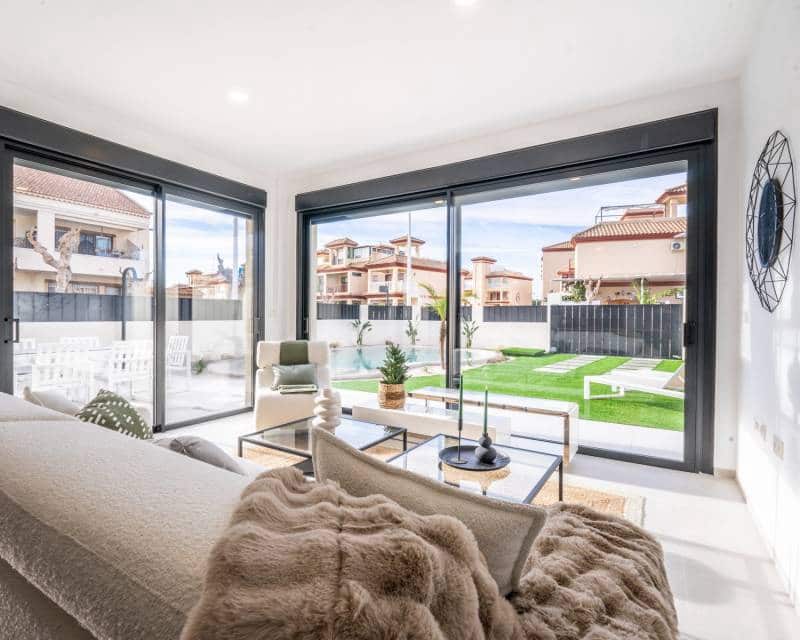 3 bedroom Villa for sale in Roldan - € 409,950 (Ref: 9642660)