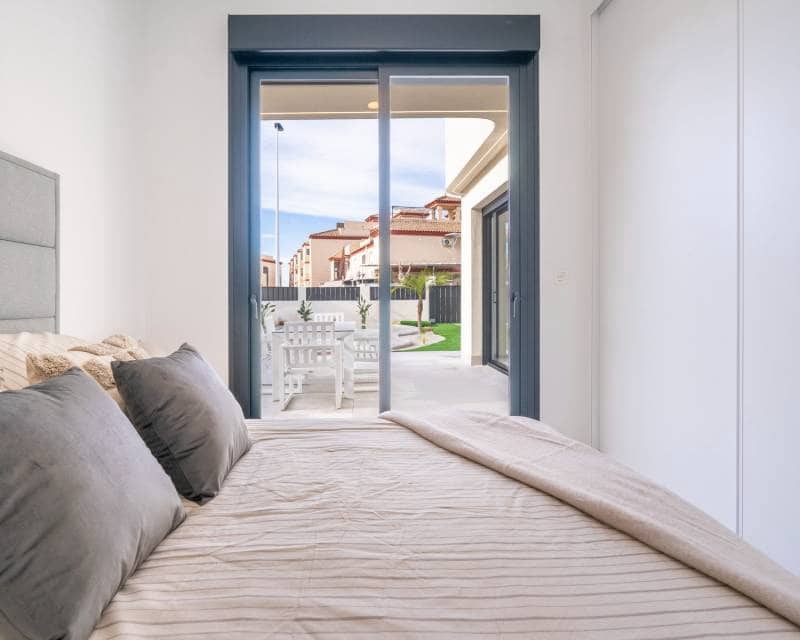 3 bedroom Villa for sale in Roldan - € 409,950 (Ref: 9642660)