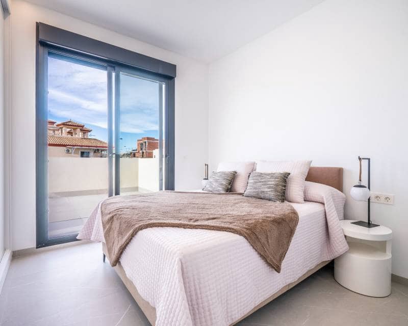 3 bedroom Villa for sale in Roldan - € 409,950 (Ref: 9642660)