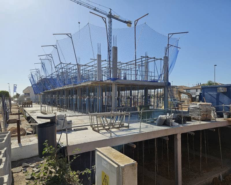 2 quarto Apartamento para venda em Torre de la Horadada com piscina - 385 000 € (Ref: 9642662)