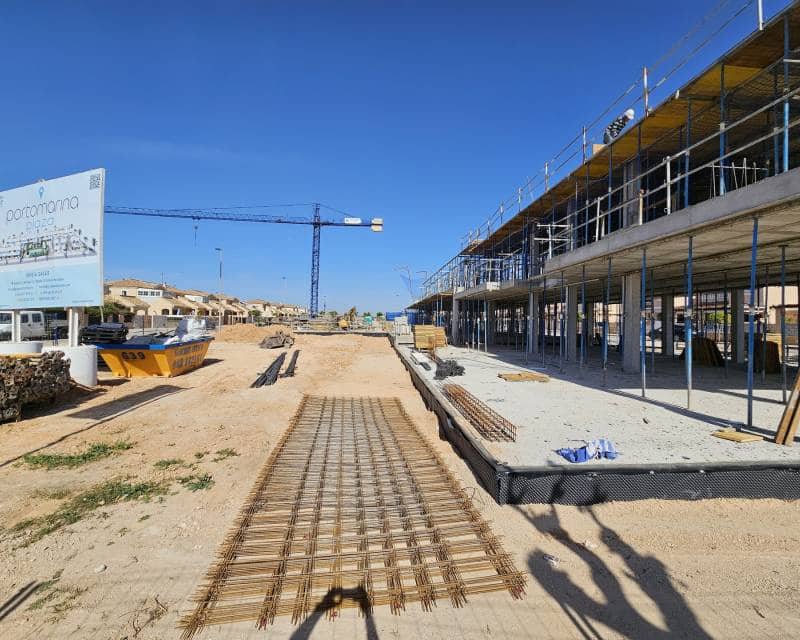 2 quarto Apartamento para venda em Torre de la Horadada com piscina - 385 000 € (Ref: 9642662)