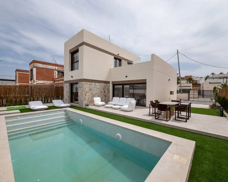 Chalet de 3 habitaciones en Algorfa en venta - 489.000 € (Ref: 9642686)