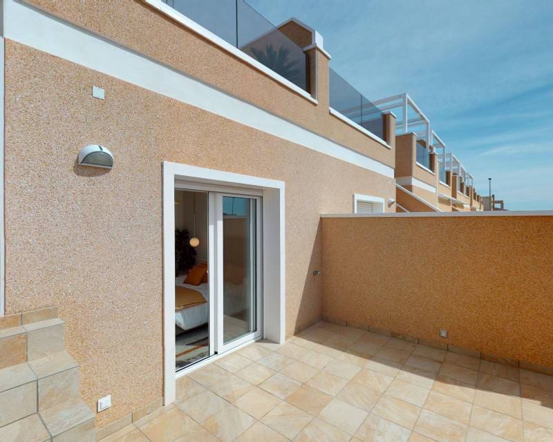 Pareado de 3 habitaciones en Pilar de la Horadada en venta con piscina - 299.900 € (Ref: 9642688)