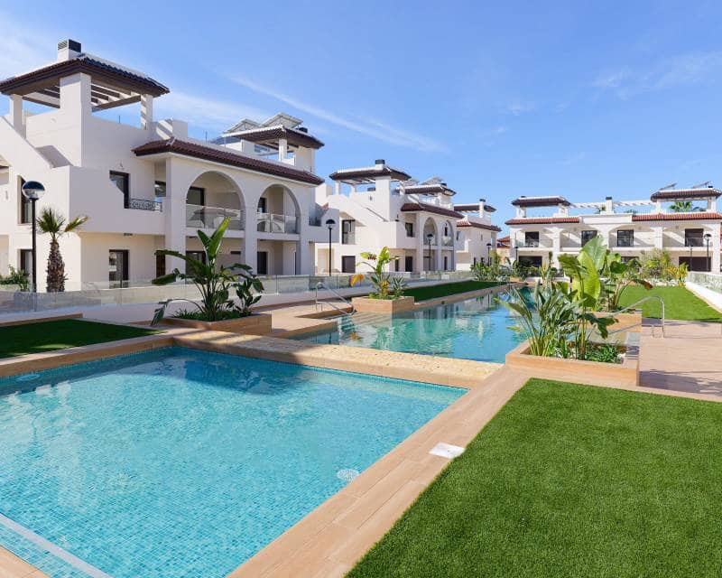 3 chambre Bungalow à vendre à Ciudad Quesada avec piscine - 414 000 € (Ref: 9642696)