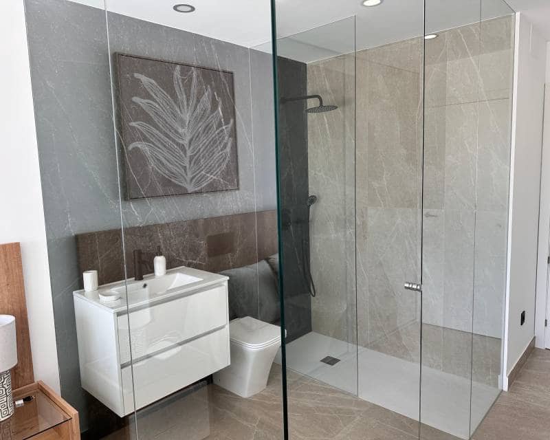 3 sypialnia Apartament na sprzedaż w Los Alcazares z basenem - 359 000 € (Ref: 9642710)