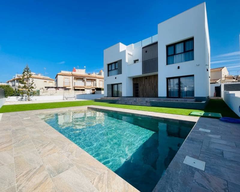 5 soveværelse Villa til salg i Torrevieja - € 1.200.000 (Ref: 9642743)