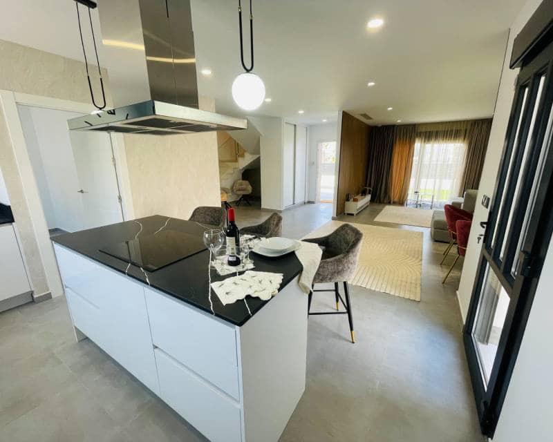 5 soveværelse Villa til salg i Torrevieja - € 1.200.000 (Ref: 9642743)