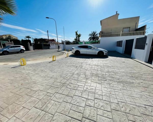 5 soveværelse Villa til salg i Aguas Nuevas, Torrevieja - € 1.200.000 (Ref: 9642743)