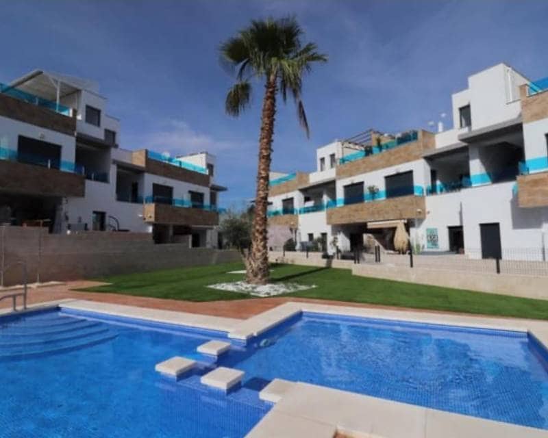 3 soveværelse Semi-Rækkehus til salg i Bigastro med swimmingpool - € 250.000 (Ref: 9642758)