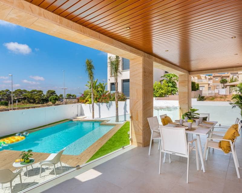 4 sovrum Villa till salu i Ciudad Quesada med pool - 821 910 € (Ref: 9642815)