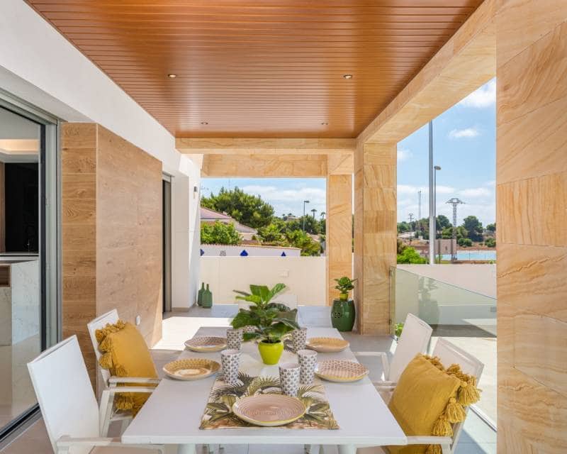 4 sovrum Villa till salu i Ciudad Quesada med pool - 821 910 € (Ref: 9642815)