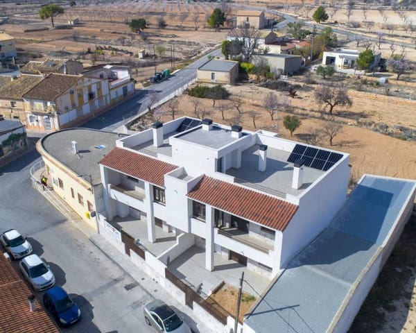 Casa de 3 habitaciones en La Canalosa, Hondón de las Nieves en venta - 215.000 € (Ref: 9642821)