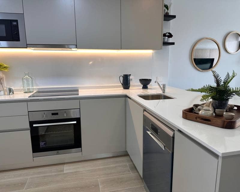 2 soverom Penthouse til salgs i Torrevieja med svømmebasseng - € 328 000 (Ref: 9645650)