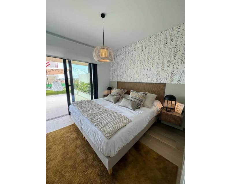 3 quarto Apartamento para venda em Torrevieja com piscina - 357 000 € (Ref: 9645653)