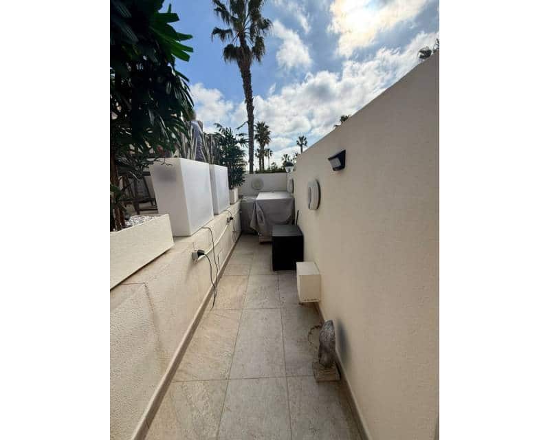 2 chambre Villa/Maison Semi-Mitoyenne à vendre à Las Ramblas Golf avec piscine garage - 289 000 € (Ref: 9650516)