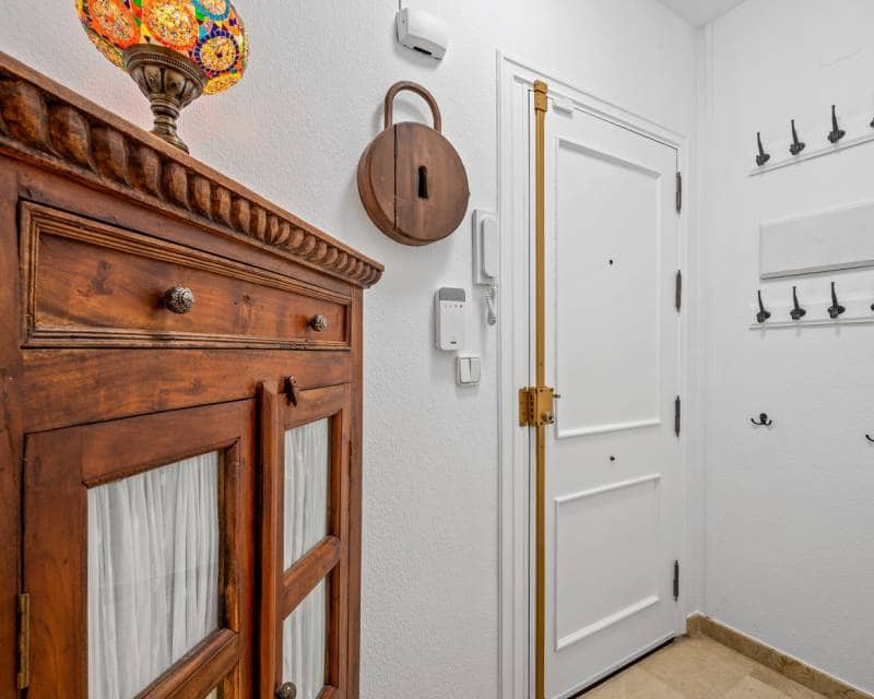 3 makuuhuone Kattohuoneisto myytävänä paikassa Torrevieja - 260 000 € (Ref: 9653341)