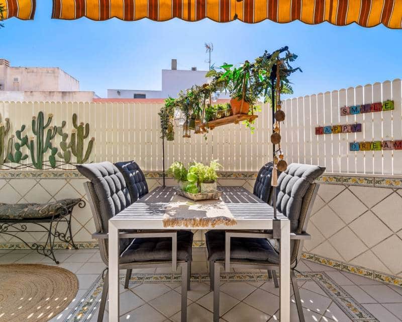 3 makuuhuone Kattohuoneisto myytävänä paikassa Torrevieja - 260 000 € (Ref: 9653341)