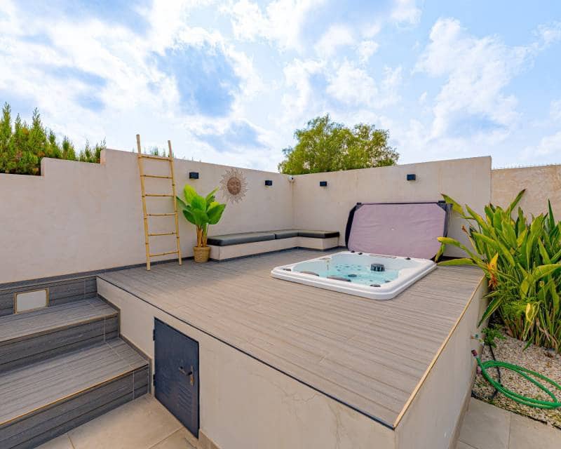 5 quarto Moradia para venda em San Fulgencio com piscina - 795 000 € (Ref: 9654240)