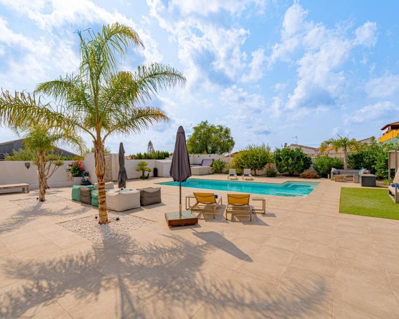 5 quarto Moradia para venda em San Fulgencio com piscina - 795 000 € (Ref: 9654240)