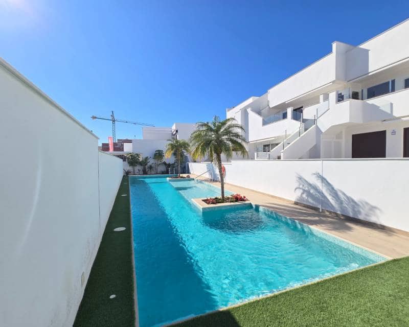 2 Zimmer Apartment zu verkaufen in Pilar de la Horadada mit Pool Garage - 279.000 € (Ref: 9656583)