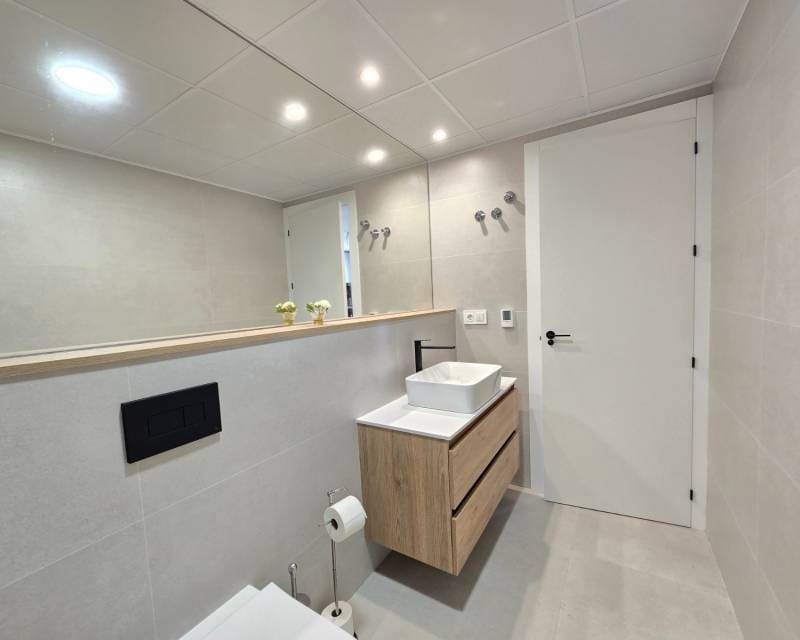 2 Zimmer Apartment zu verkaufen in Pilar de la Horadada mit Pool Garage - 279.000 € (Ref: 9656583)