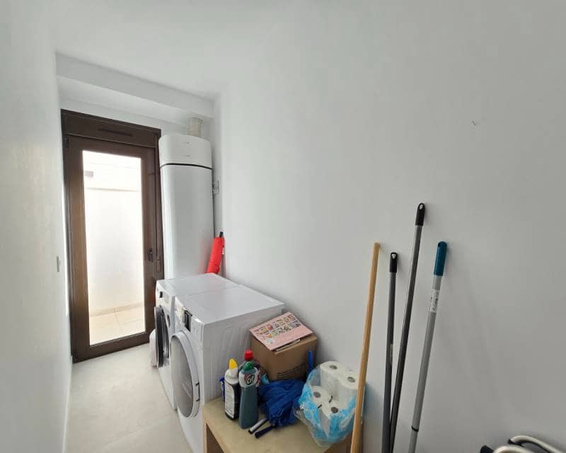 2 Zimmer Apartment zu verkaufen in Pilar de la Horadada mit Pool Garage - 279.000 € (Ref: 9656583)