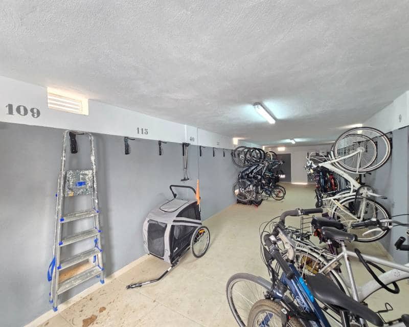 2 Zimmer Apartment zu verkaufen in Pilar de la Horadada mit Pool Garage - 279.000 € (Ref: 9656583)